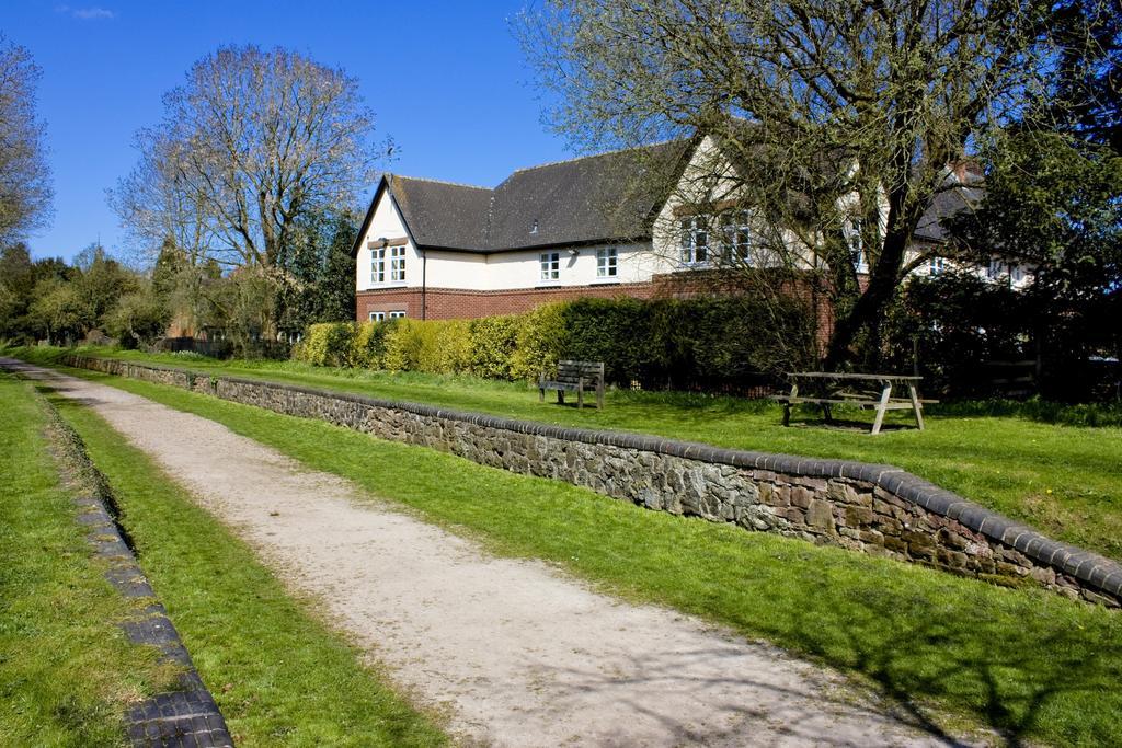 Heywood Hall Denstone Exterior foto